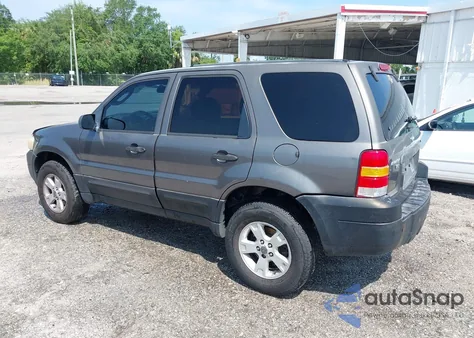 2005 Ford Escape Xlt z USA, uszkodzony, nr VIN 1FMYU93155KD62445